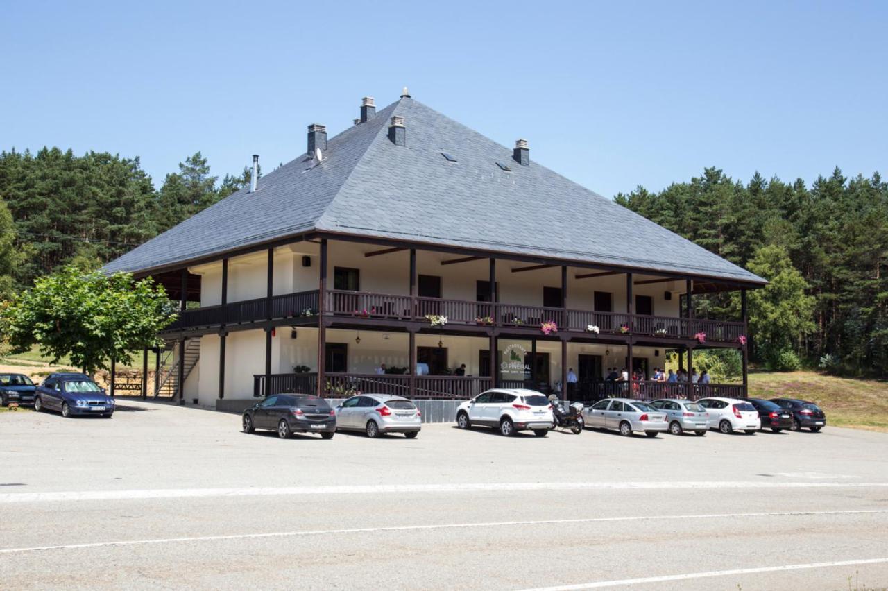 Albergue Pineiral Fonsagrada A Fonsagrada Kültér fotó